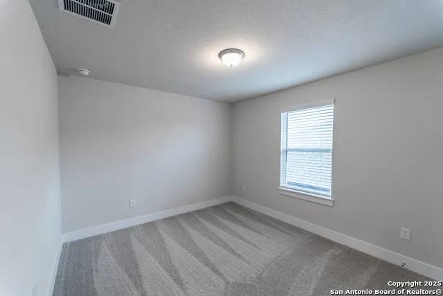 192 Ednie Ln Mico, TX 78066