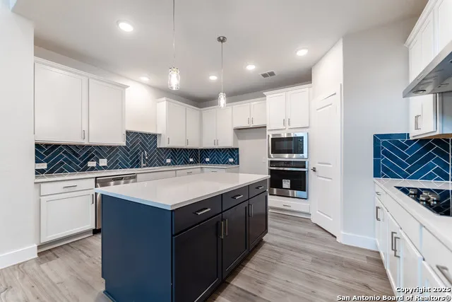 192 Ednie Ln Mico, TX 78066