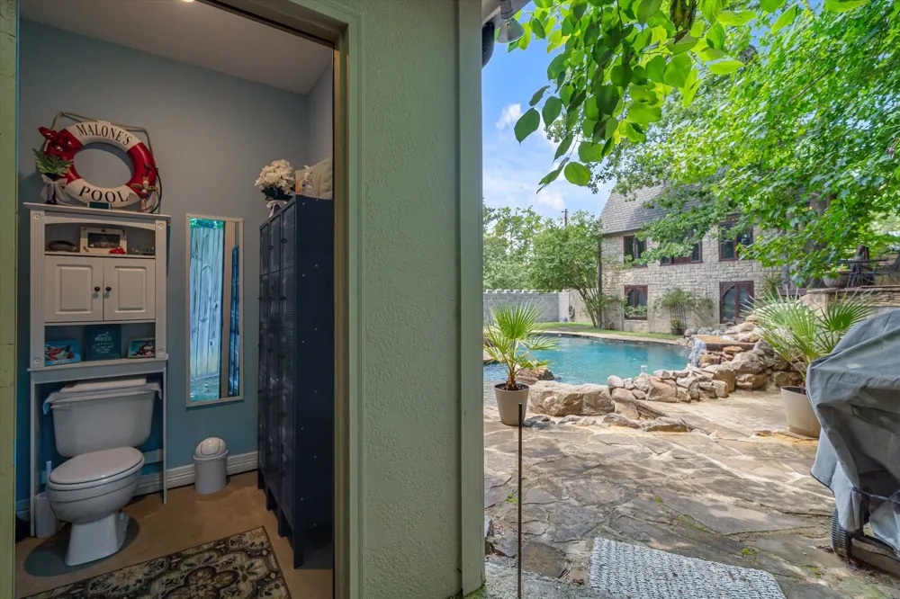 1056 County Road 3810 Hawkins, TX 75765