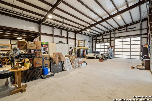 370 Gray Wolf Blanco, TX 78606