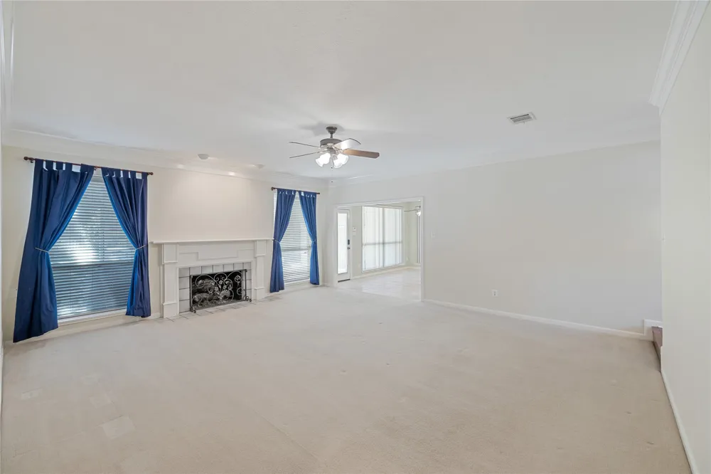 905 Silverthorne Trail Highland Village, TX 75077