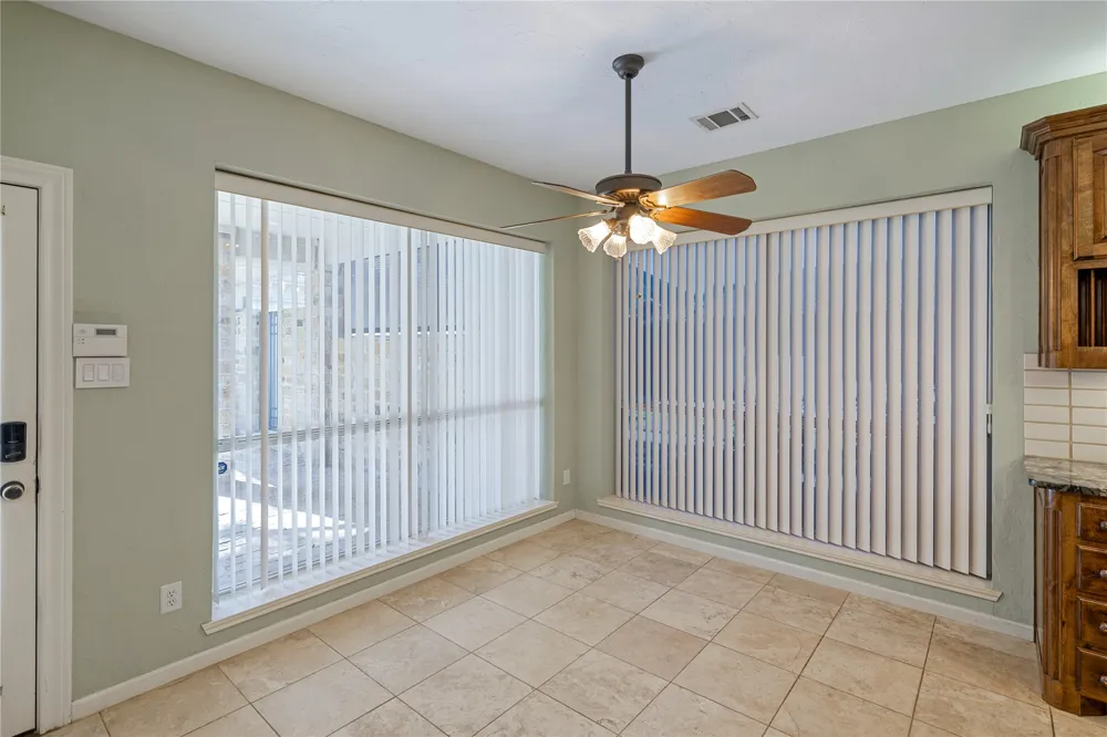 905 Silverthorne Trail Highland Village, TX 75077