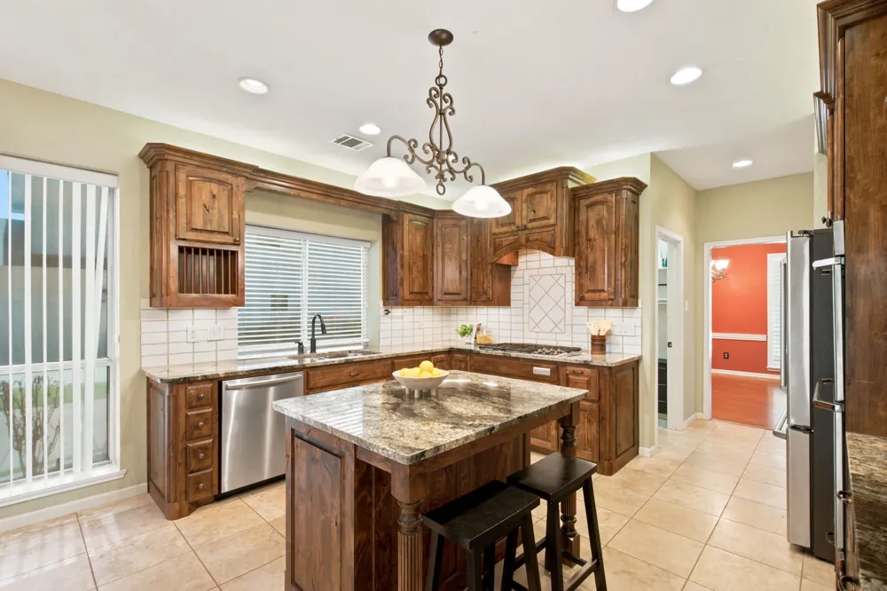 905 Silverthorne Trail Highland Village, TX 75077