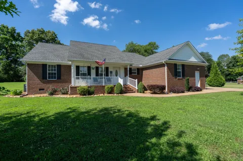 153 Center Point Dr