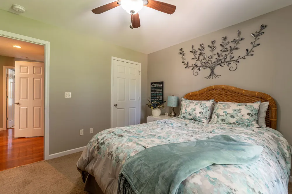 153 Center Point Dr Summertown, TN 38483