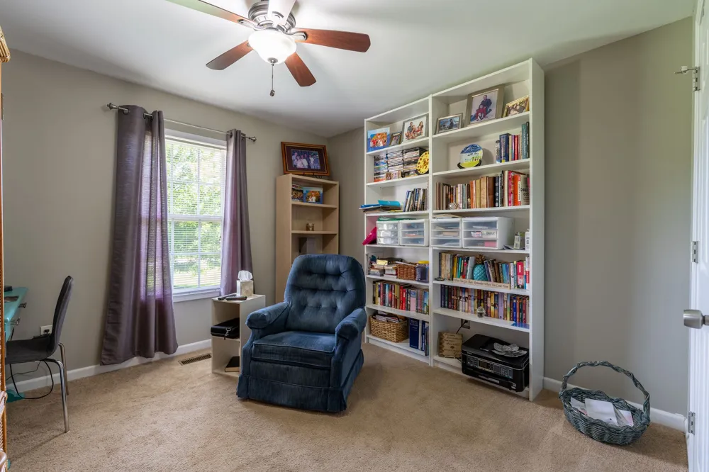 153 Center Point Dr Summertown, TN 38483