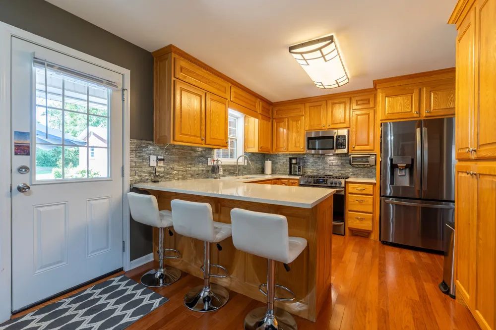 153 Center Point Dr Summertown, TN 38483