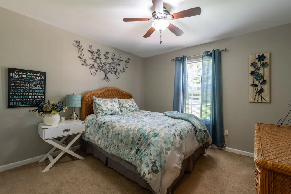 153 Center Point Dr Summertown, TN 38483