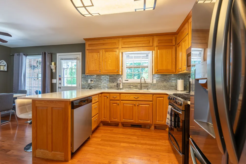 153 Center Point Dr Summertown, TN 38483