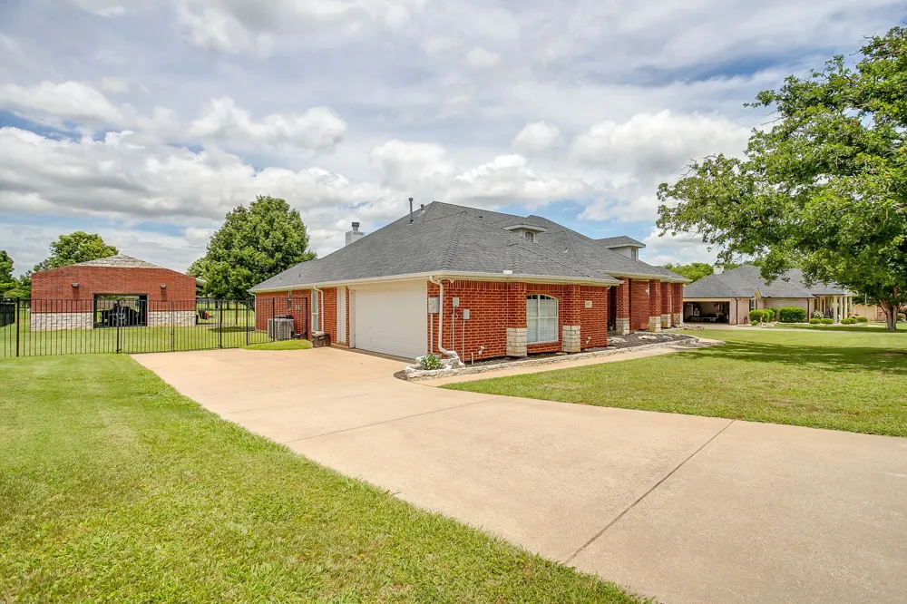 3009 Big Springs Drive Joshua, TX 76058