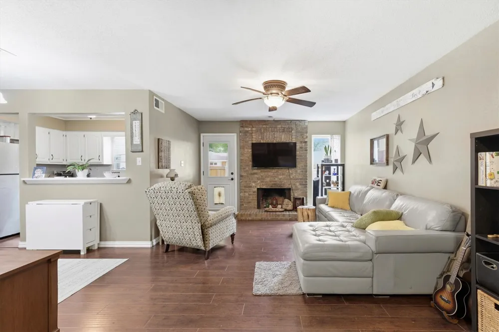 246 Mccarley Place McKinney, TX 75071