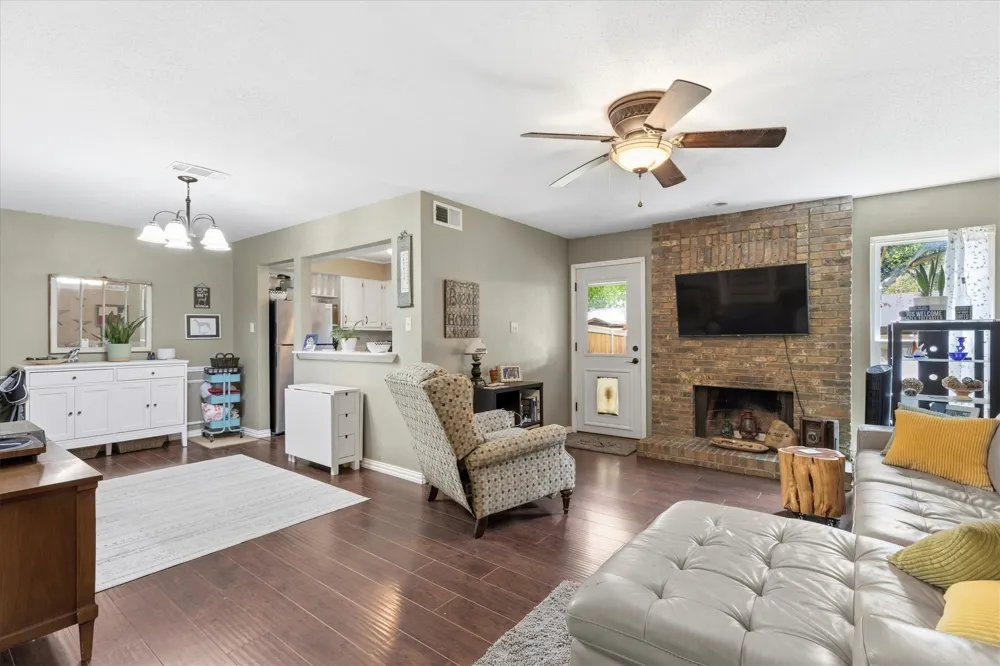 246 Mccarley Place McKinney, TX 75071