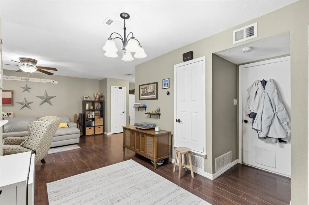 246 Mccarley Place McKinney, TX 75071