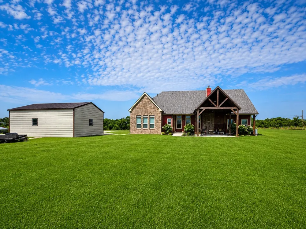 3028 Harrell Road Howe, TX 75459