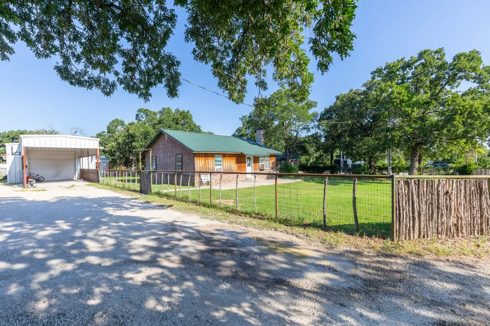 2143 County Road 113 Clyde, TX 79510