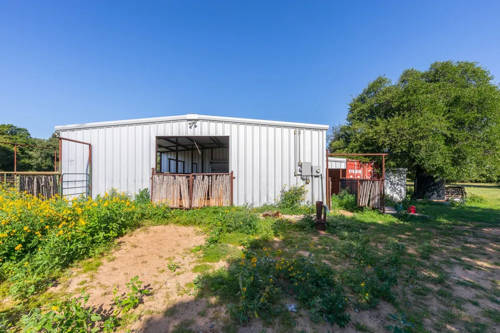 2143 County Road 113 Clyde, TX 79510
