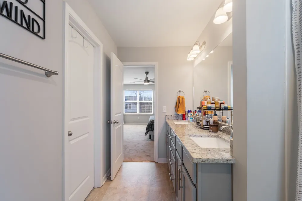 714 Monarchos Bnd Burns, TN 37029