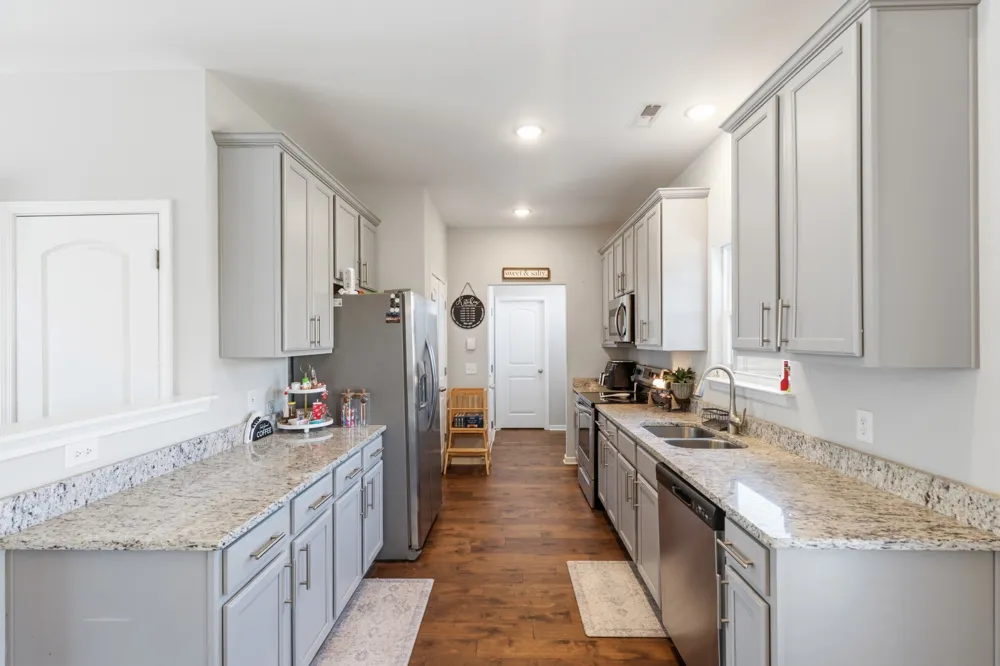 714 Monarchos Bnd Burns, TN 37029