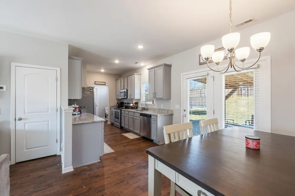 714 Monarchos Bnd Burns, TN 37029
