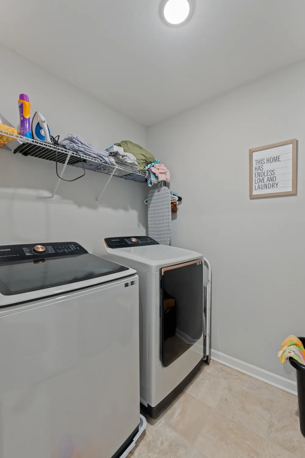 714 Monarchos Bnd Burns, TN 37029