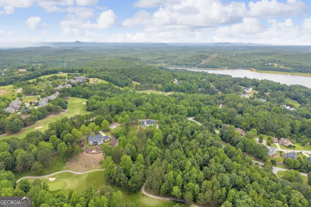 343 Currahee Club DR Toccoa, GA 30577