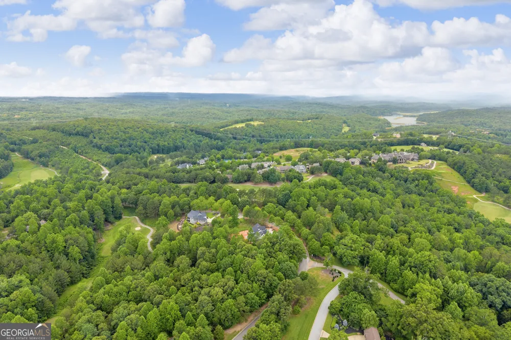 343 Currahee Club DR Toccoa, GA 30577