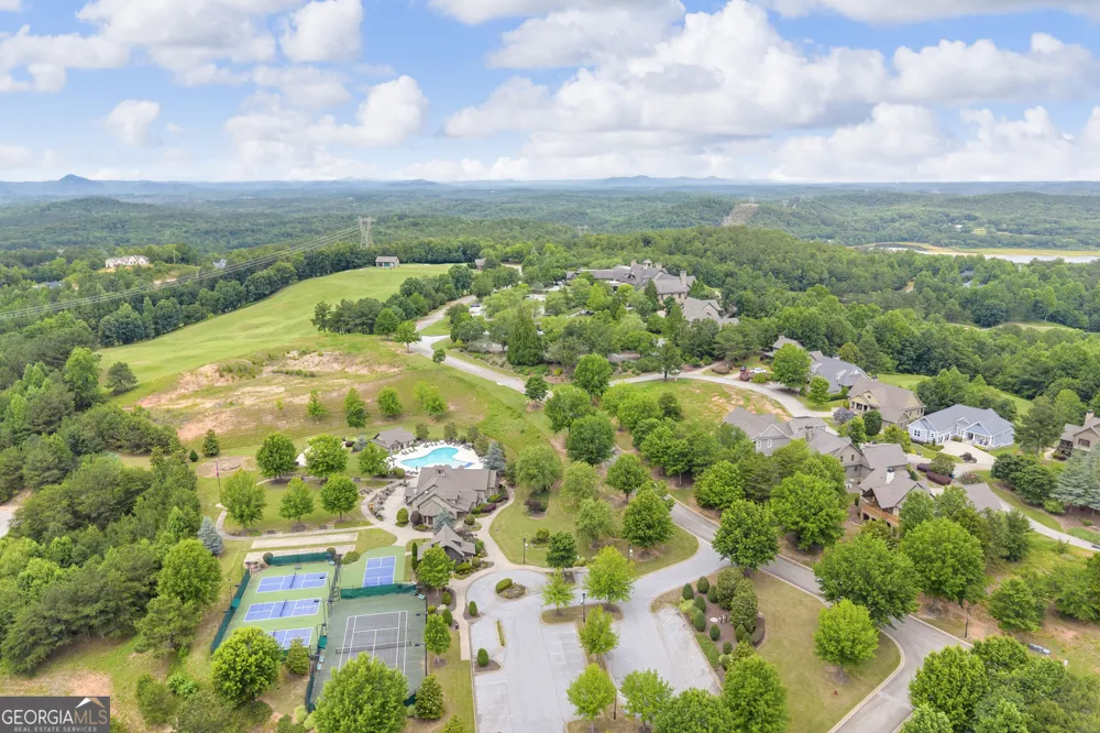 343 Currahee Club DR Toccoa, GA 30577