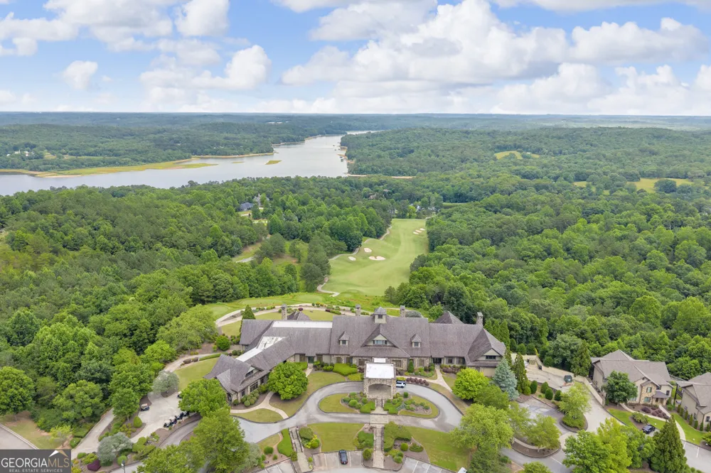 343 Currahee Club DR Toccoa, GA 30577