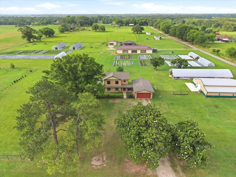 4020 FM 515 Emory, TX 75440