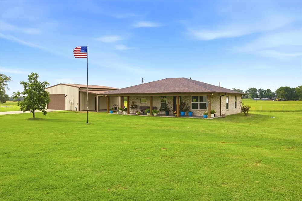 4020 FM 515 Emory, TX 75440