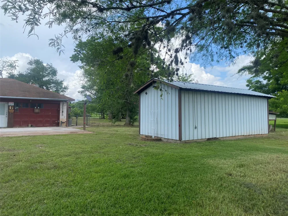 416 Fort Bend Drive Simonton, TX 77485