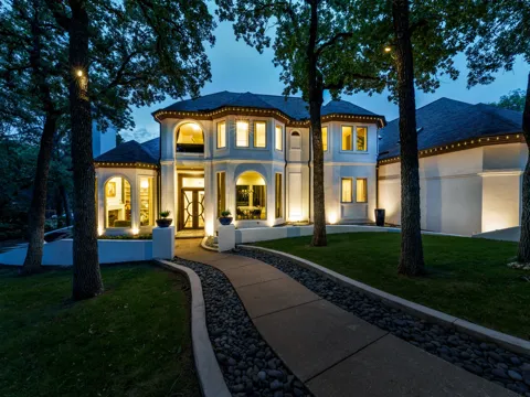3812 Hidden Trail