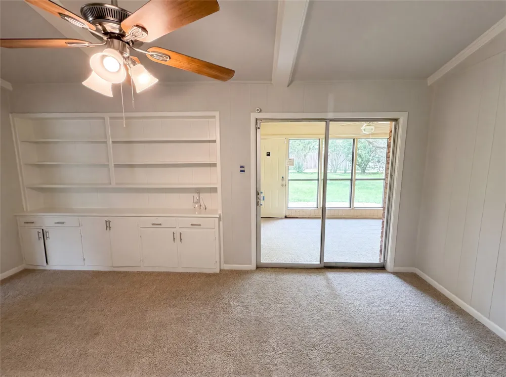 3327 Portlock Drive Farmers Branch, TX 75234