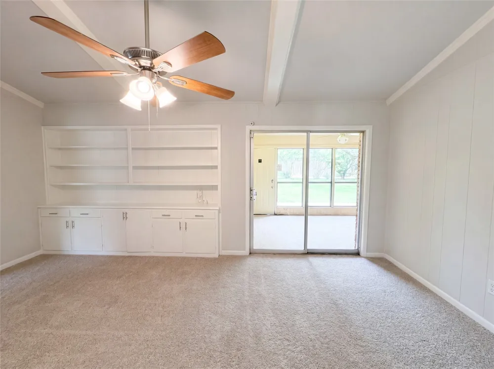 3327 Portlock Drive Farmers Branch, TX 75234
