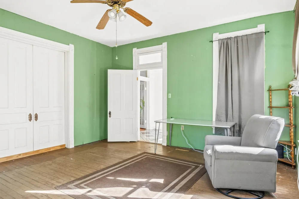 606 W Bell Avenue Rockdale, TX 76567