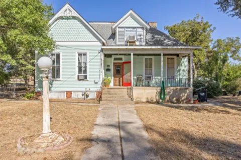 606 W Bell Avenue