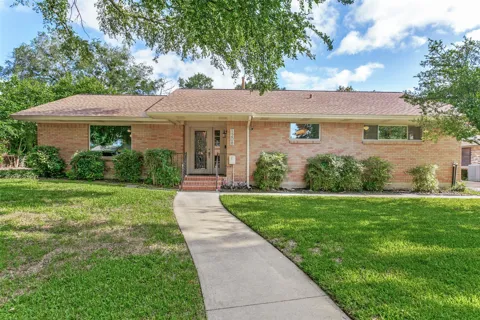 1208 Amherst Drive
