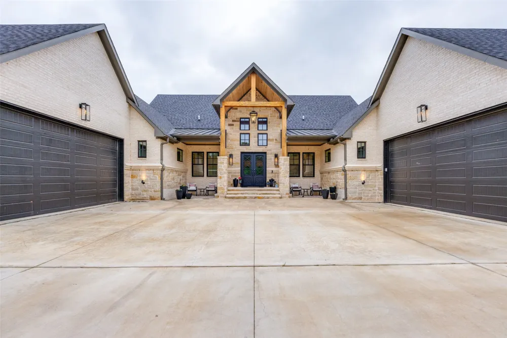 704 Palisades Drive Gordonville, TX 76245
