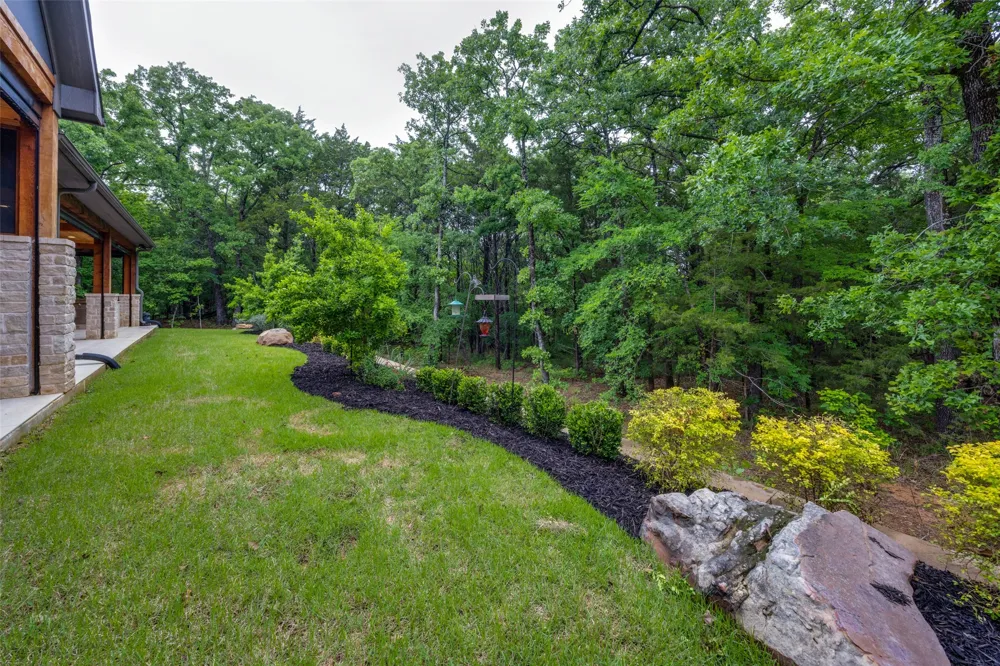 704 Palisades Drive Gordonville, TX 76245