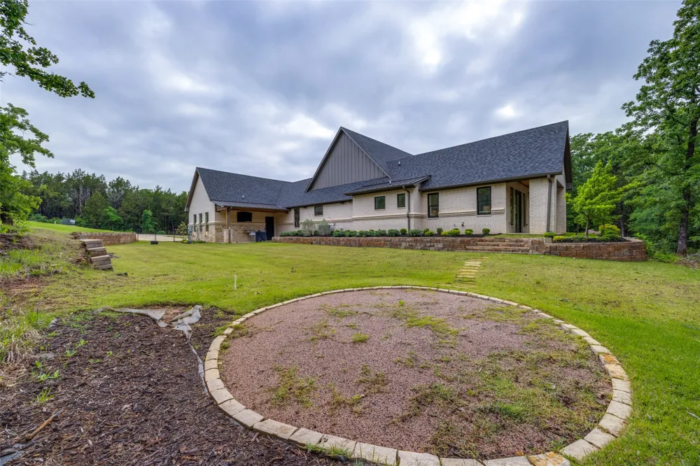 704 Palisades Drive Gordonville, TX 76245