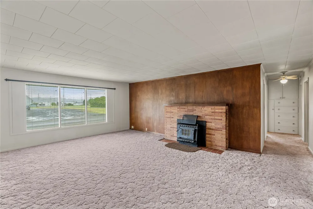 106 Jefferson Street South Bend, WA 98586