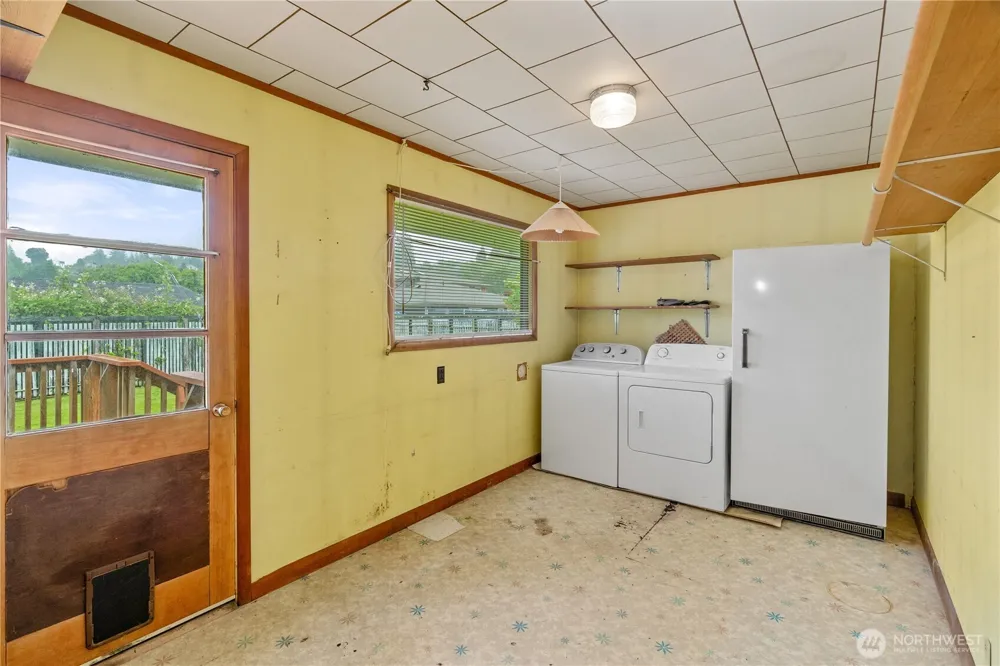 106 Jefferson Street South Bend, WA 98586