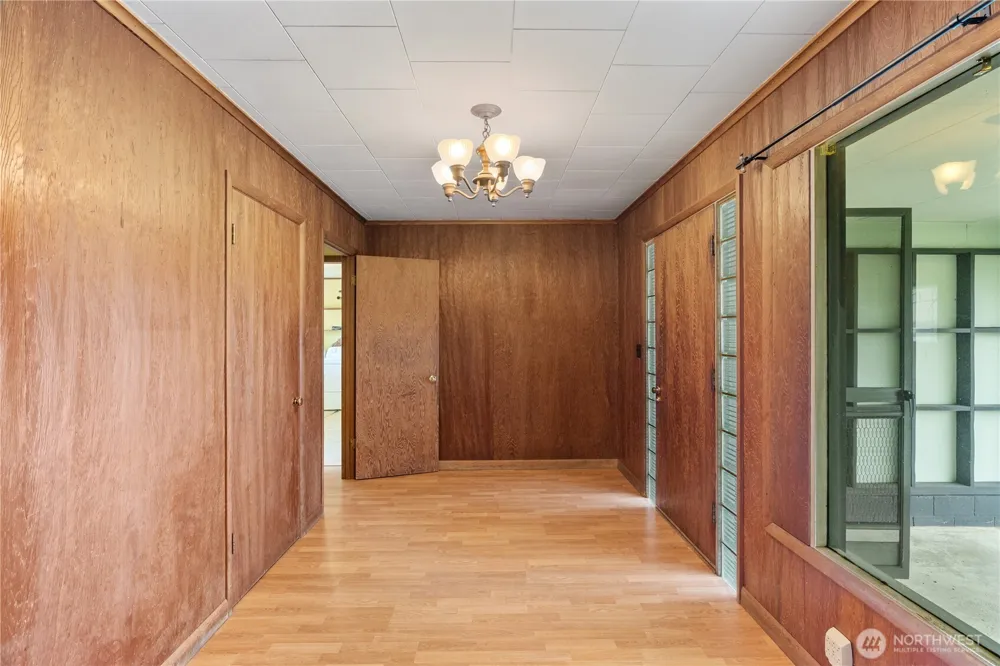 106 Jefferson Street South Bend, WA 98586