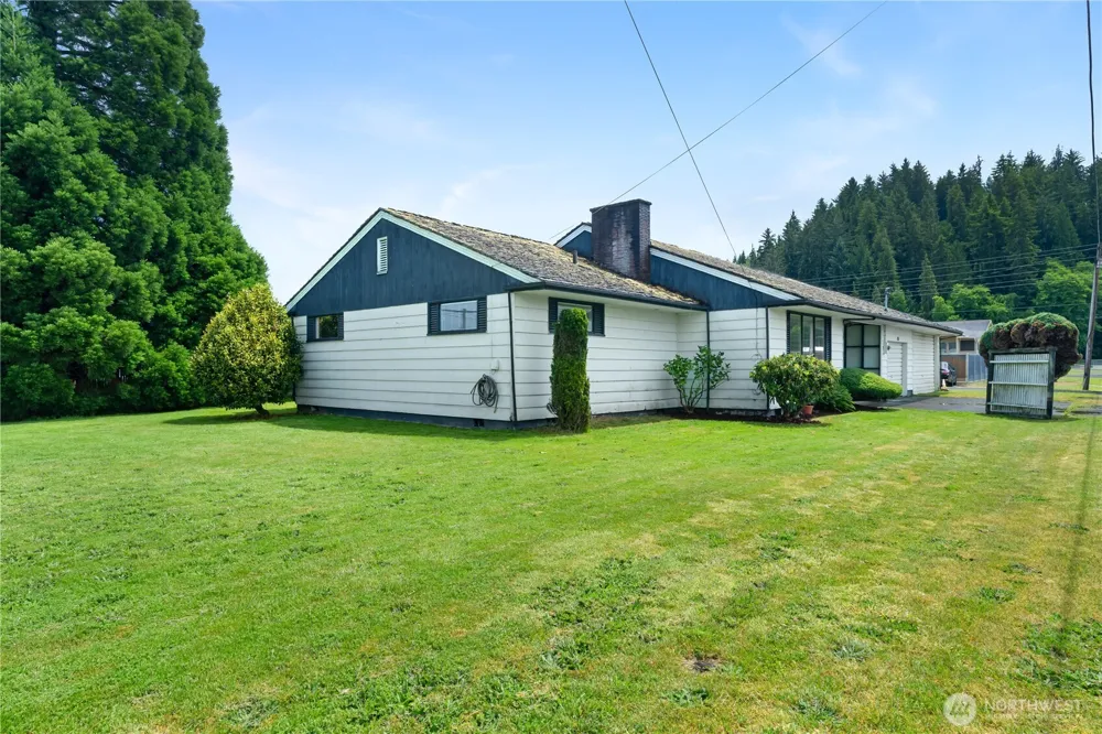 106 Jefferson Street South Bend, WA 98586
