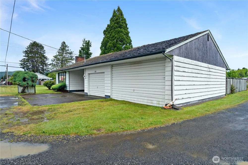 106 Jefferson Street South Bend, WA 98586
