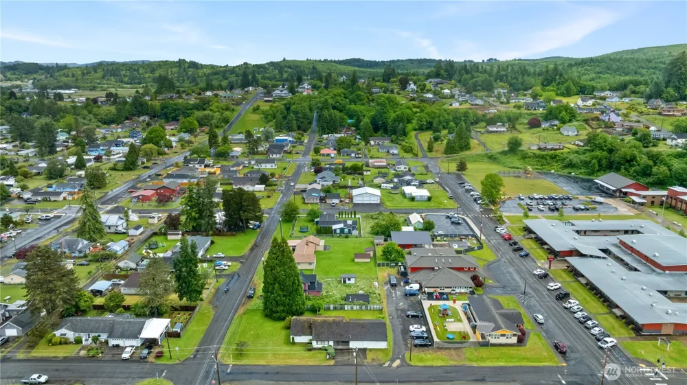 106 Jefferson Street South Bend, WA 98586