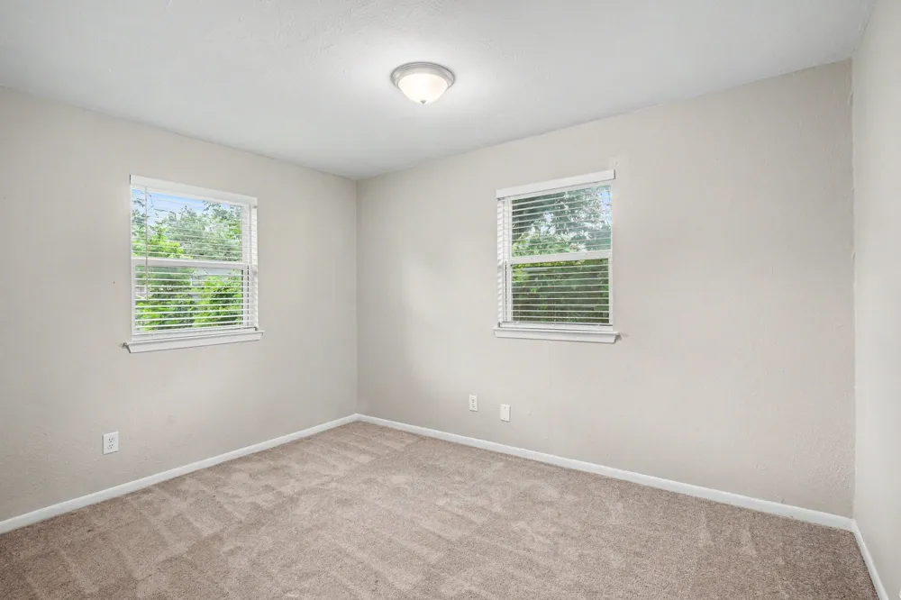 809 E Bovell Street Crowley, TX 76036