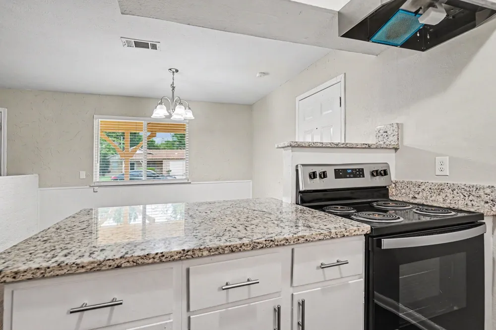 809 E Bovell Street Crowley, TX 76036