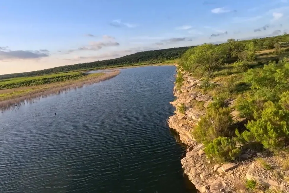 1644 Fm-1929 Voss, TX 76888