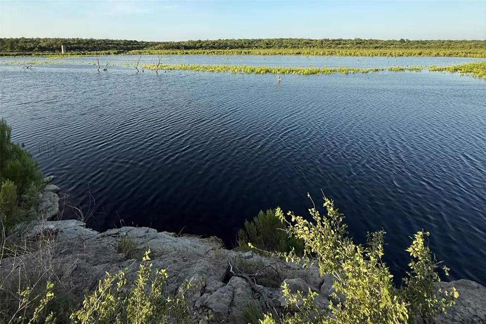 1644 Fm-1929 Voss, TX 76888
